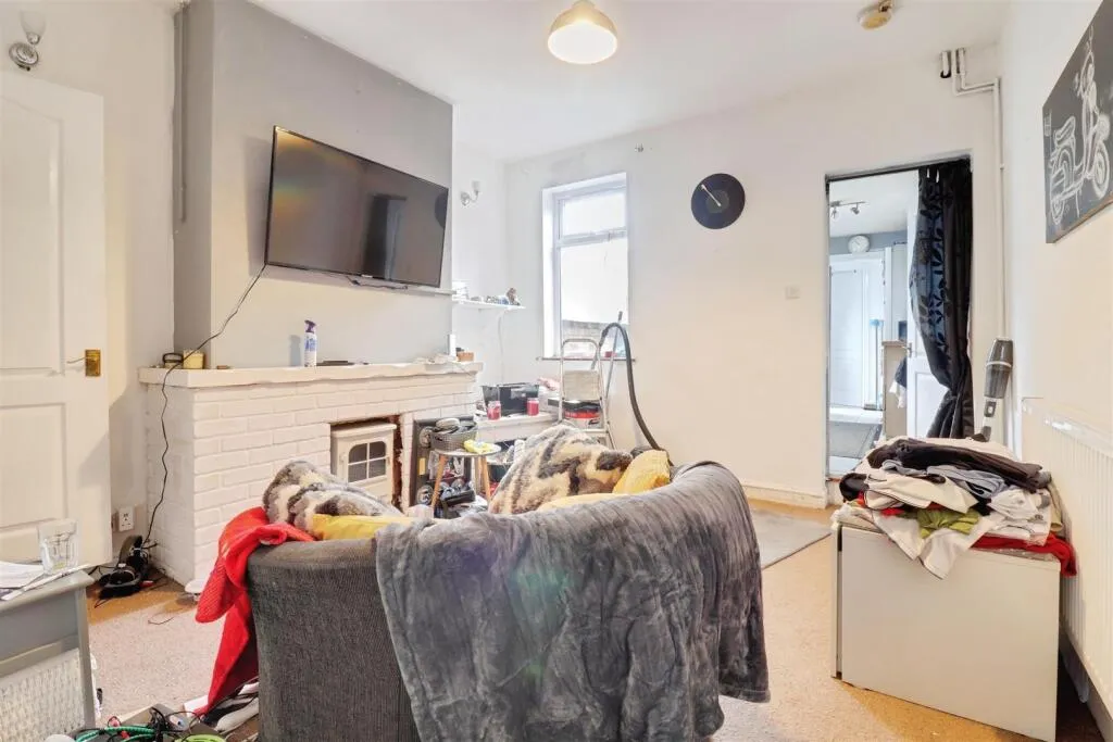2 bed Terraced