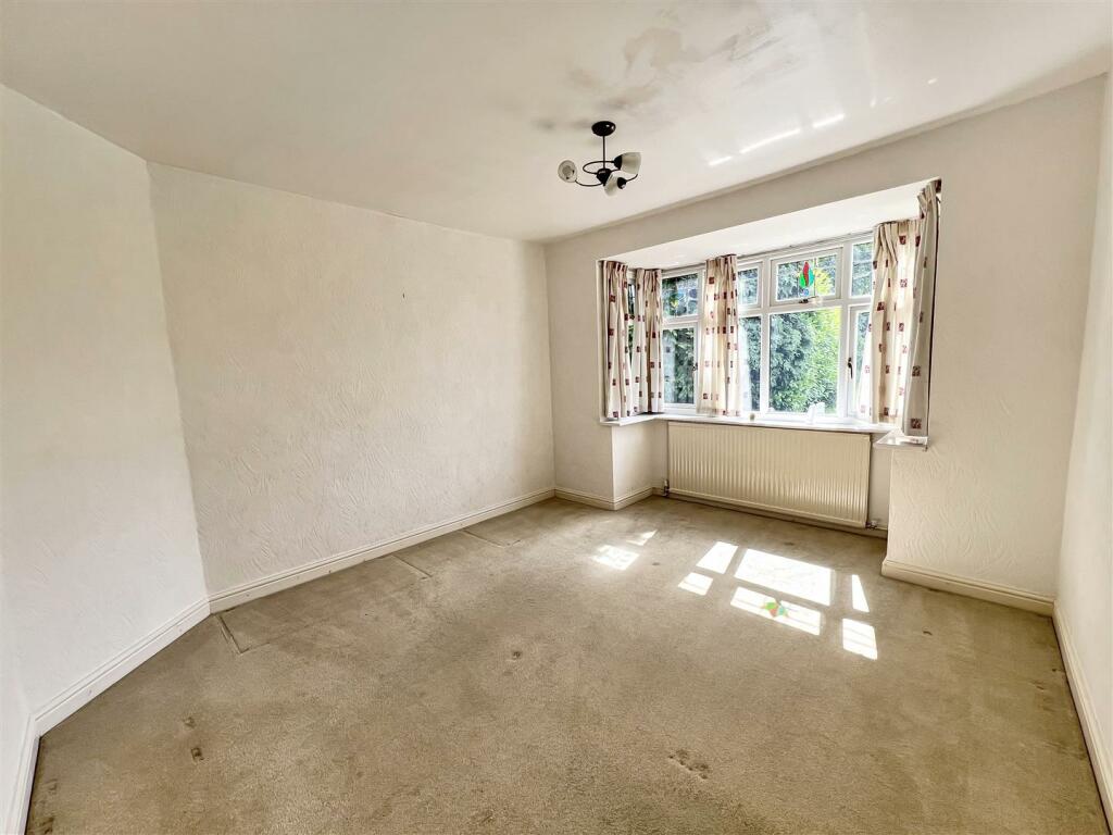 2 bed Detached