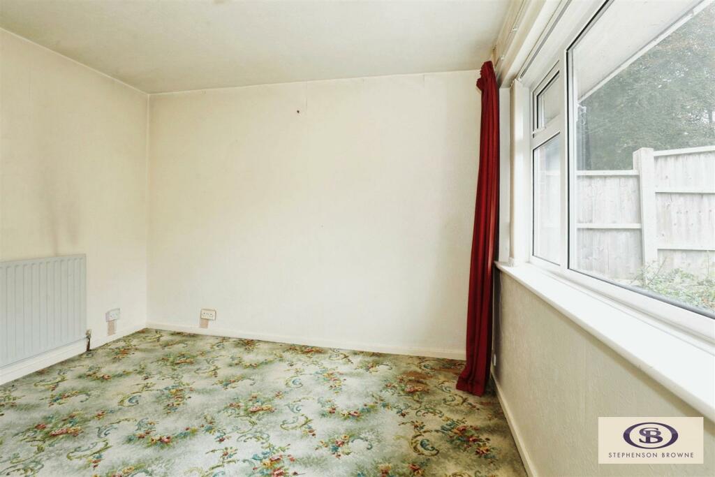 3 bed Semi-Detached Bungalow