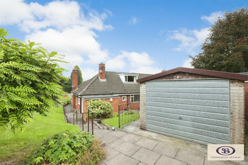 3 bed Semi-Detached Bungalow