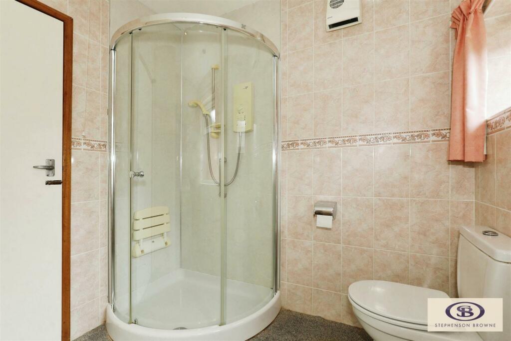 3 bed Semi-Detached Bungalow