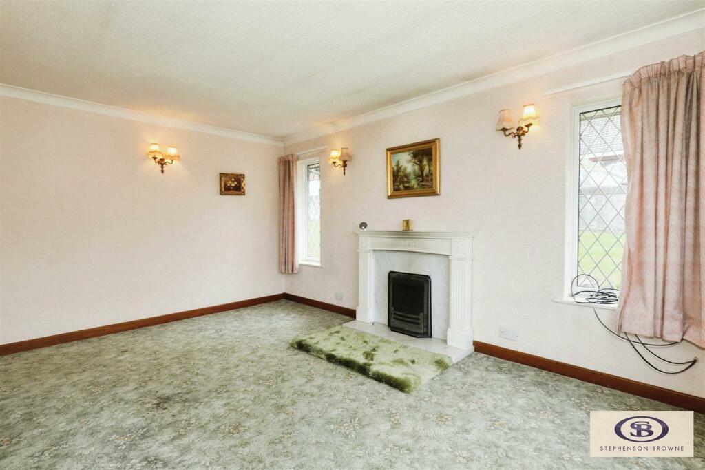 3 bed Semi-Detached Bungalow
