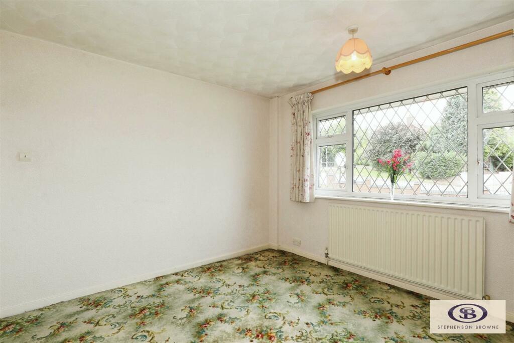 3 bed Semi-Detached Bungalow