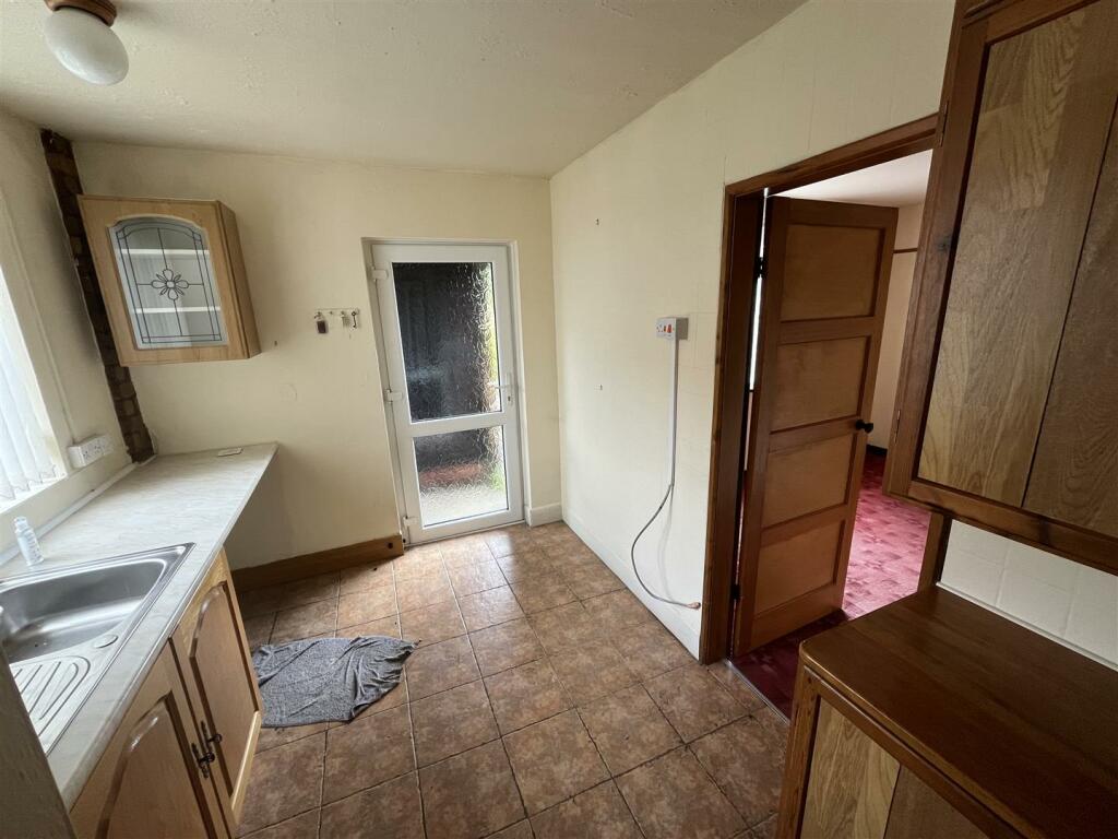 3 bed Semi-Detached