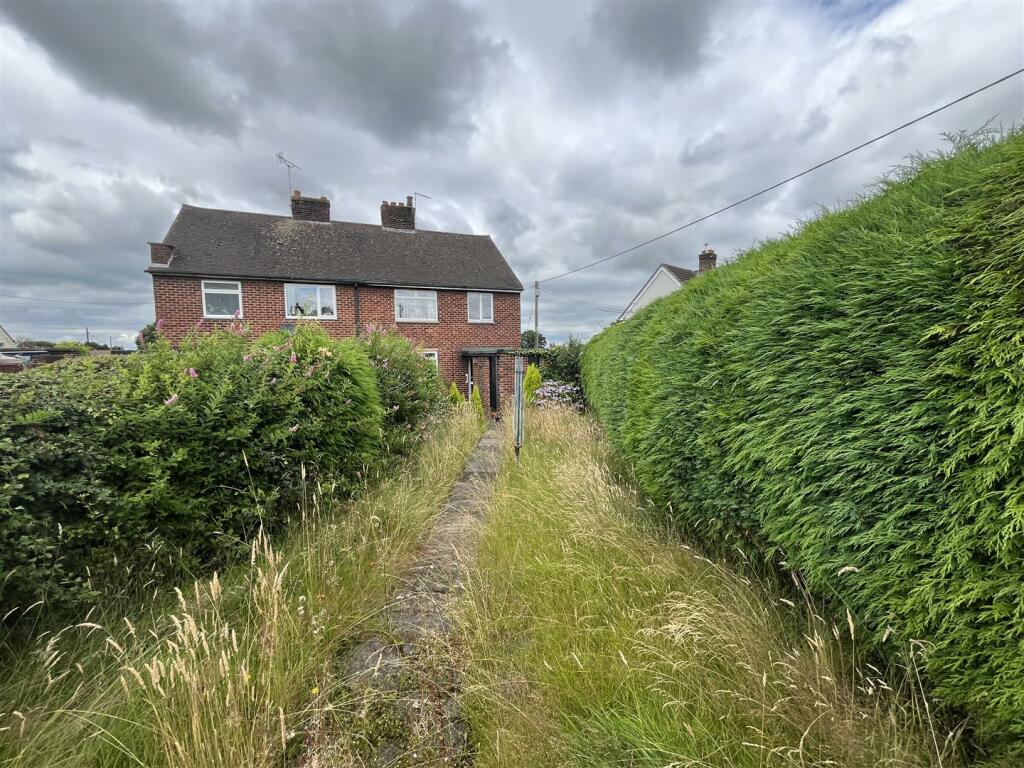 3 bed Semi-Detached