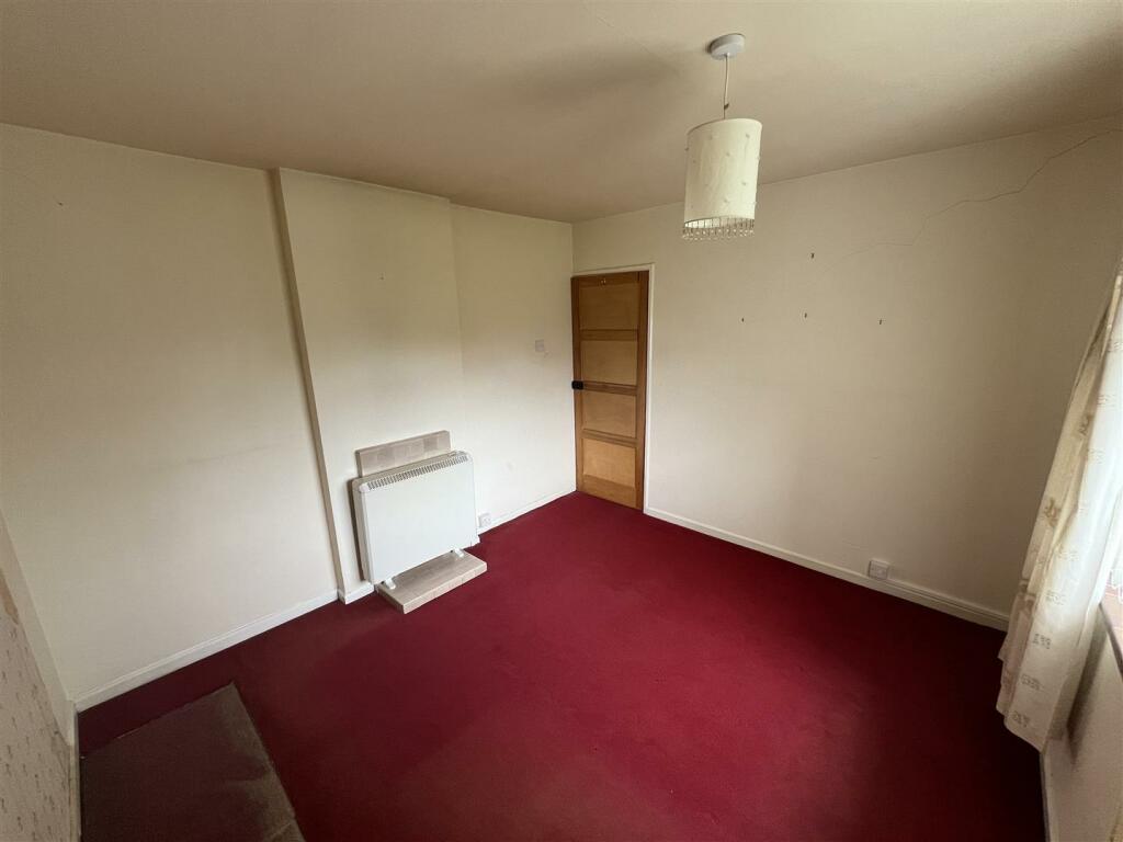 3 bed Semi-Detached