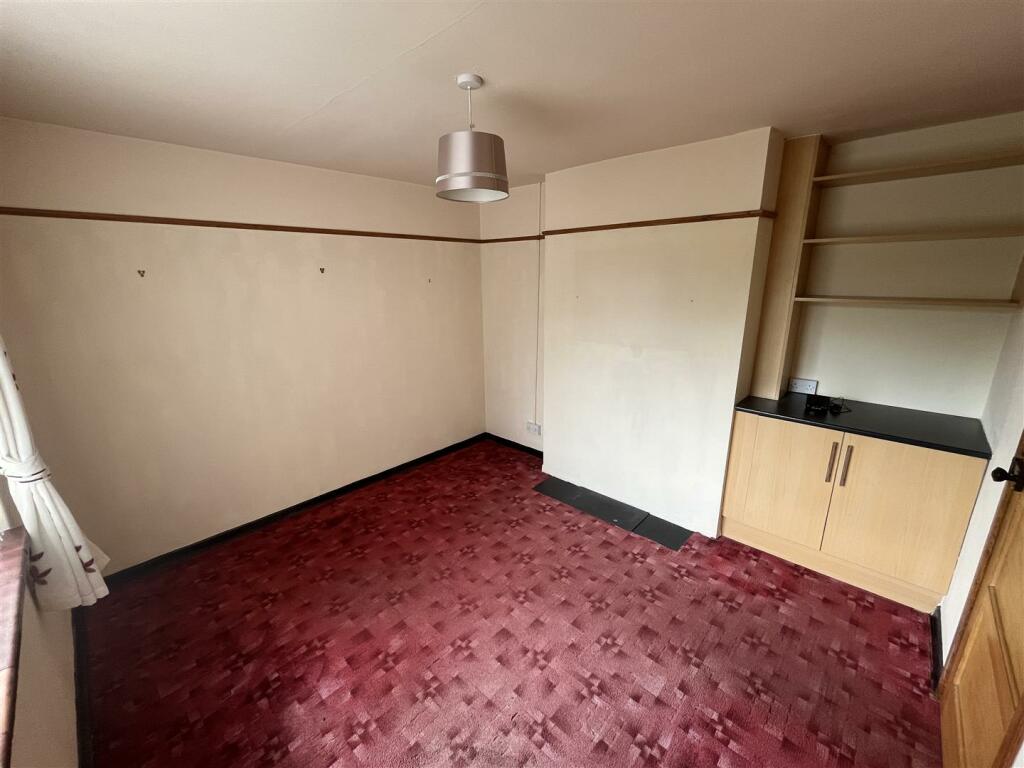 3 bed Semi-Detached