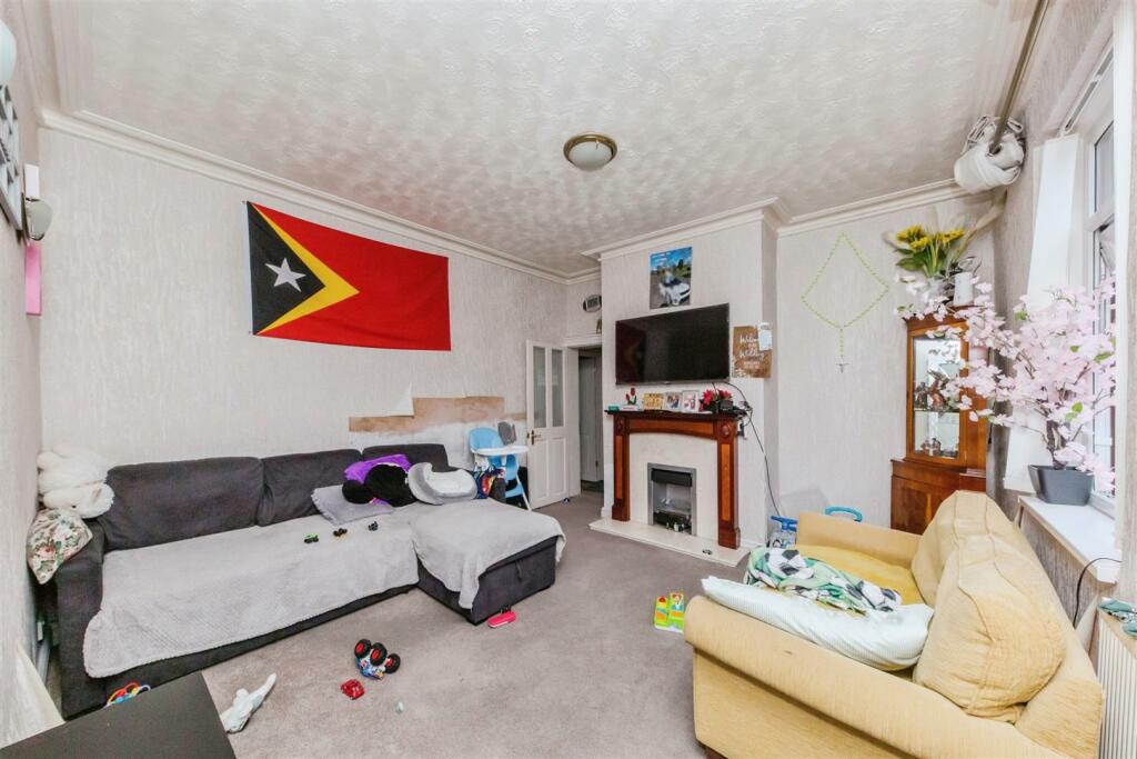 5 bed End of Terrace