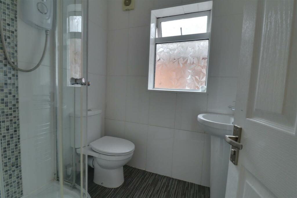 5 bed House