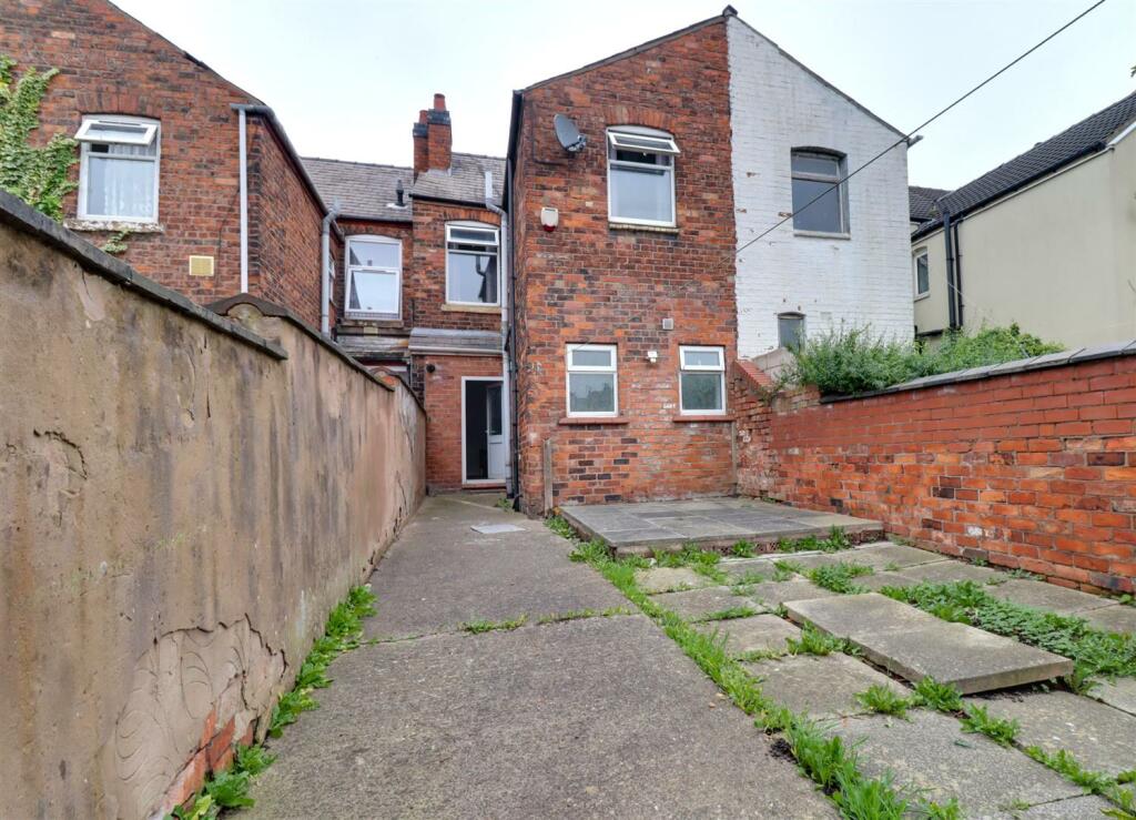 5 bed House