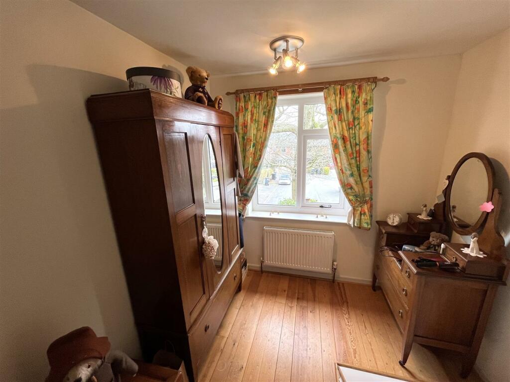 3 bed Semi-Detached
