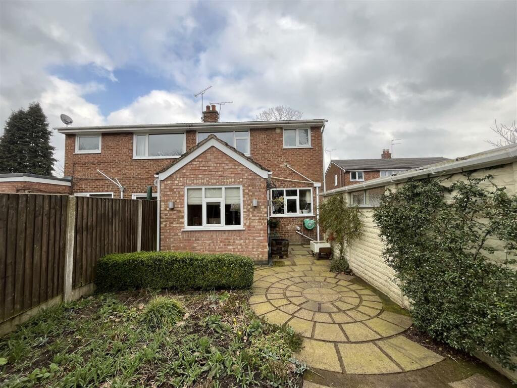 3 bed Semi-Detached