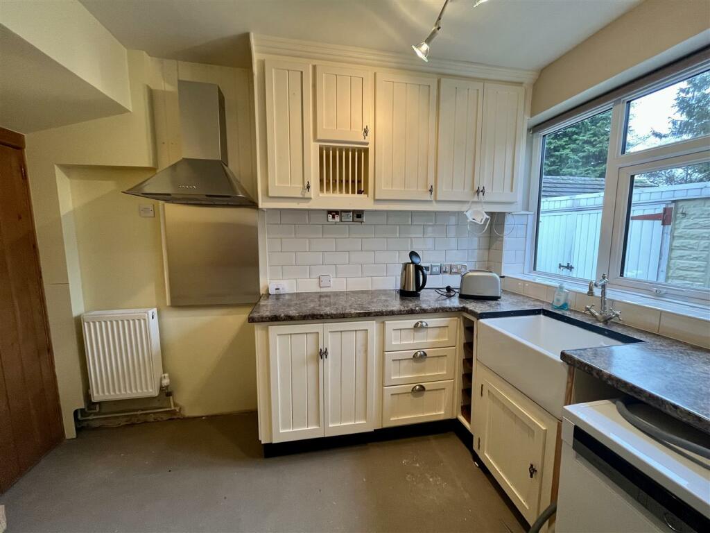3 bed Semi-Detached