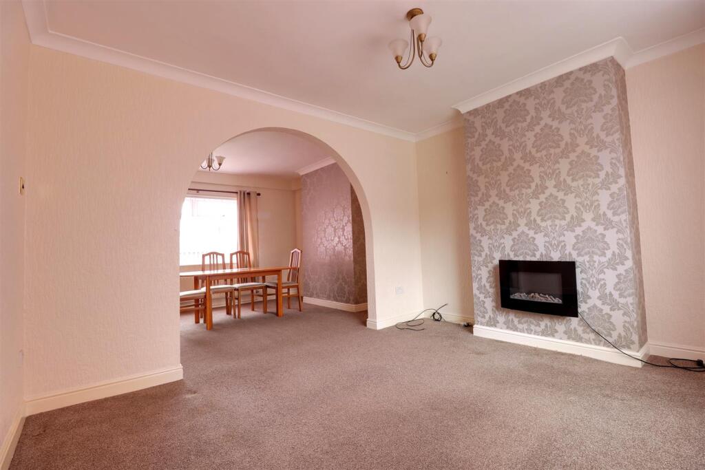 3 bed Semi-Detached