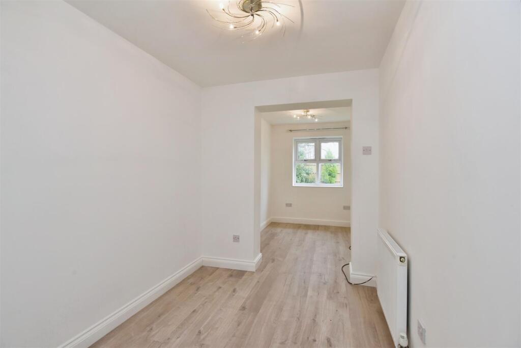3 bed Detached Bungalow