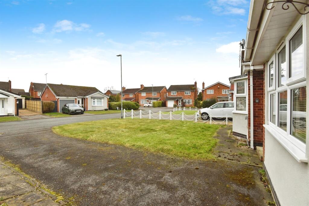 3 bed Detached Bungalow