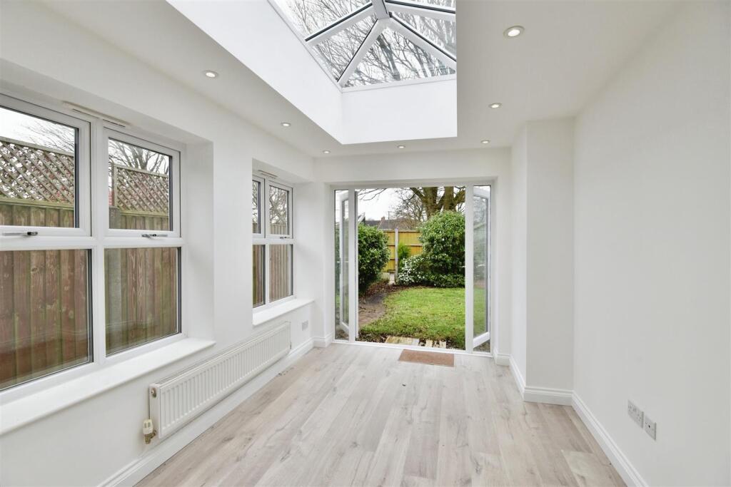 3 bed Detached Bungalow