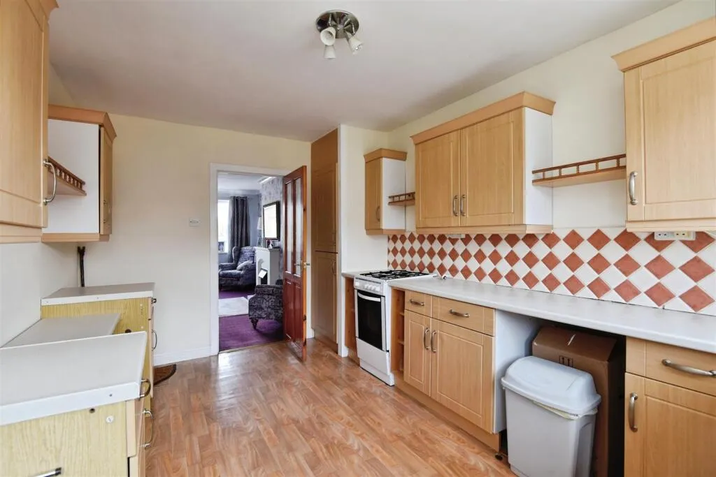 2 bed Semi-Detached Bungalow