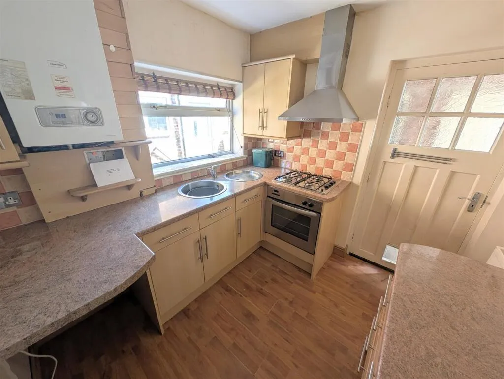 2 bed House