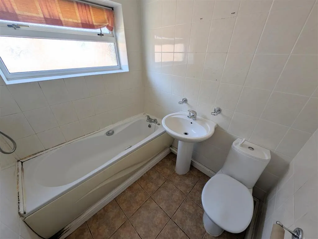 2 bed House