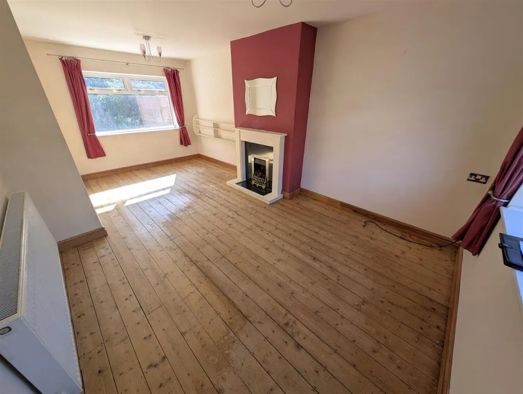 2 bed House