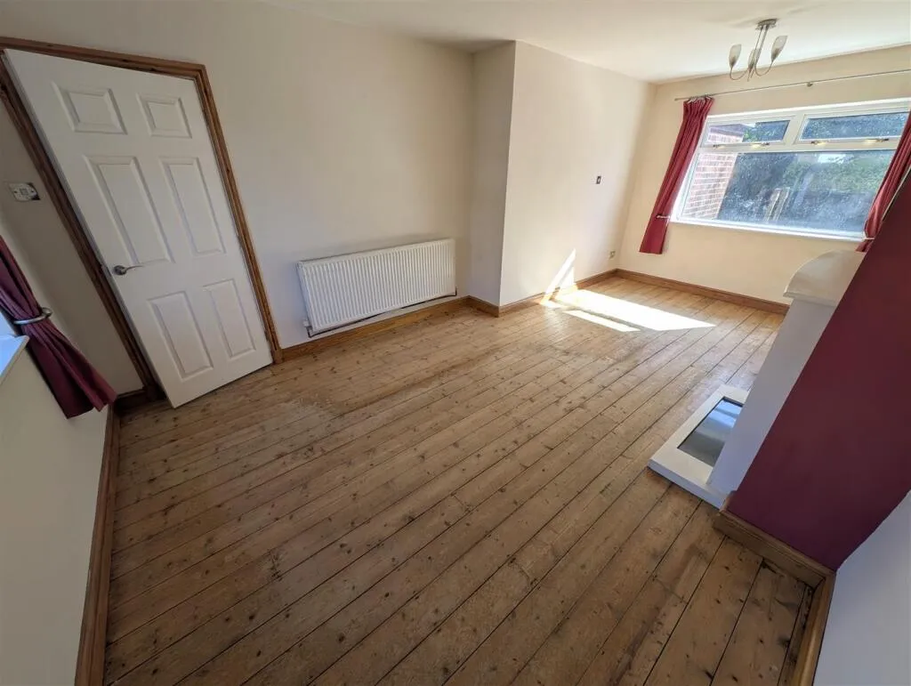 2 bed House