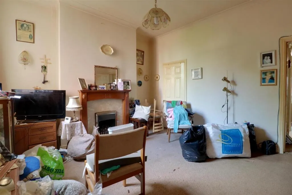 3 bed Terraced