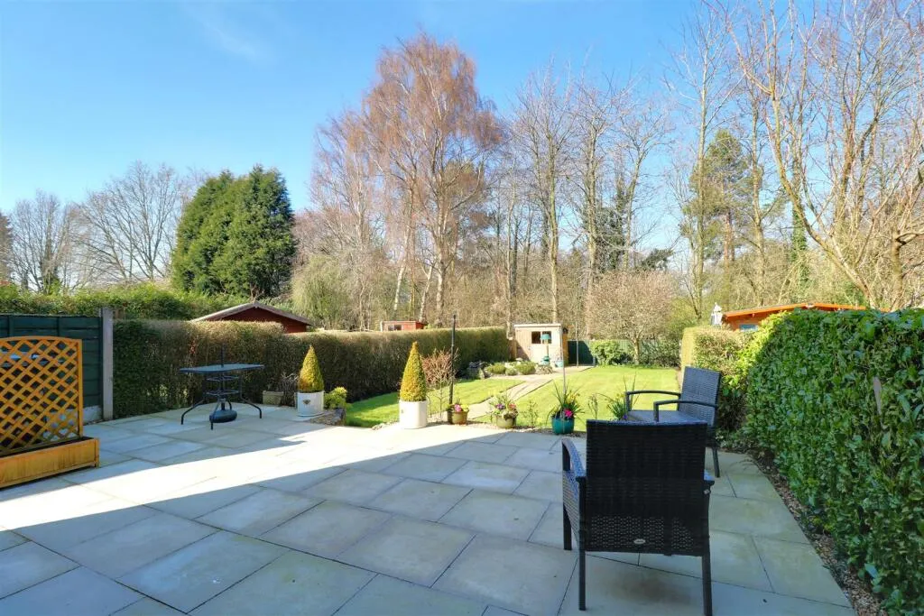 2 bed Semi-Detached