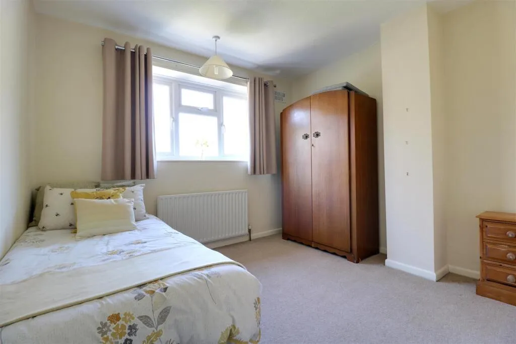 2 bed Semi-Detached