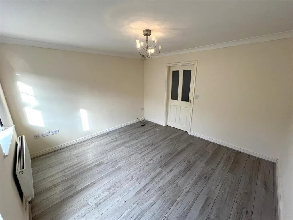 3 bed Detached