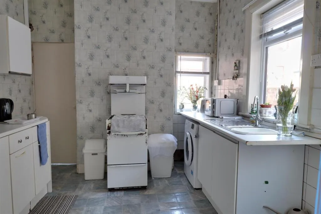 3 bed Terraced