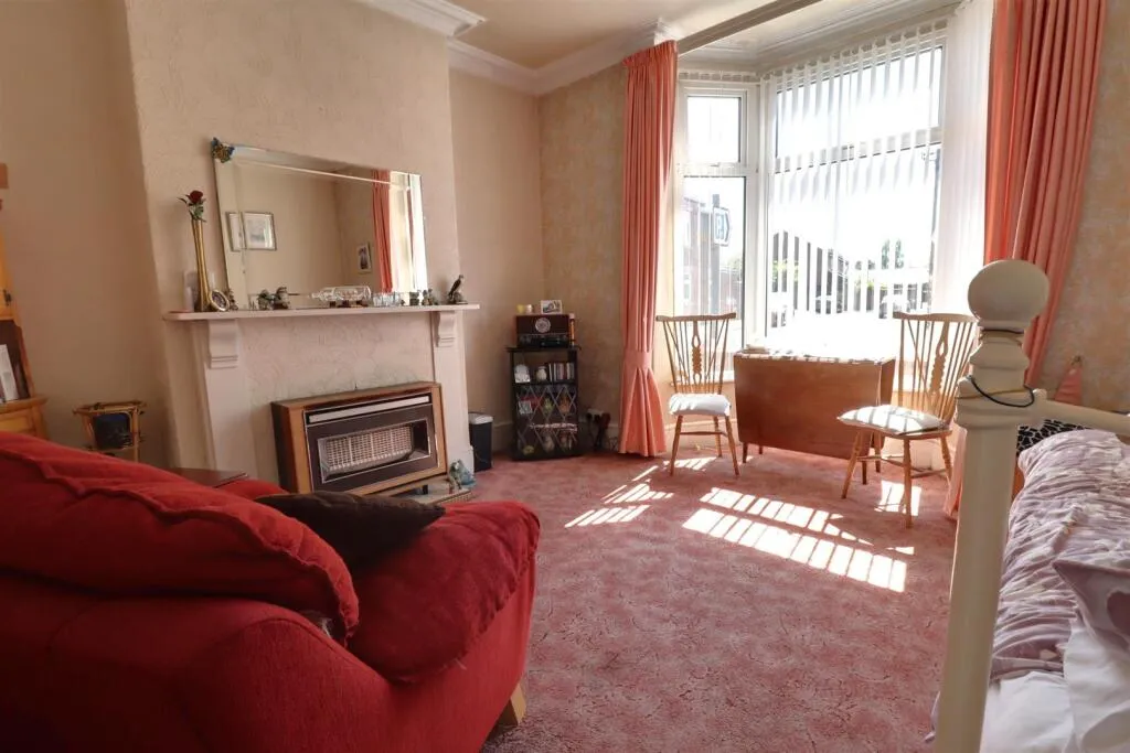 3 bed Terraced