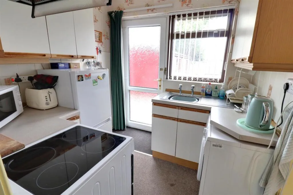 3 bed Semi-Detached