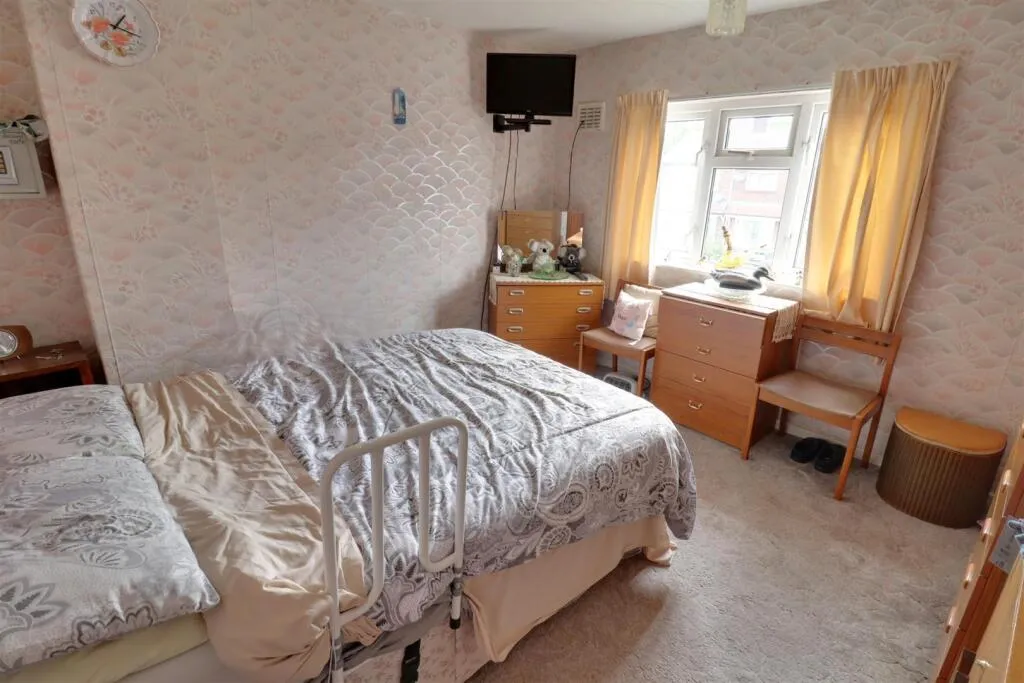 3 bed Semi-Detached