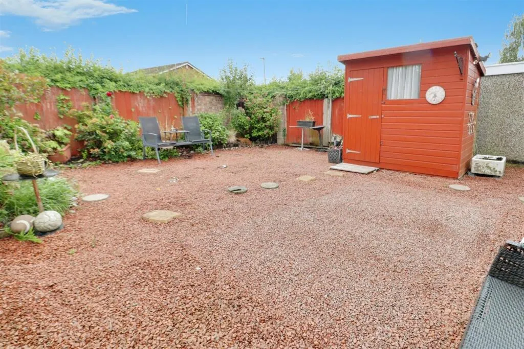2 bed Bungalow
