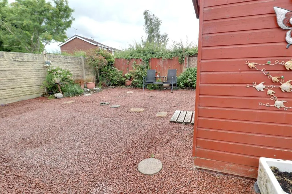 2 bed Bungalow