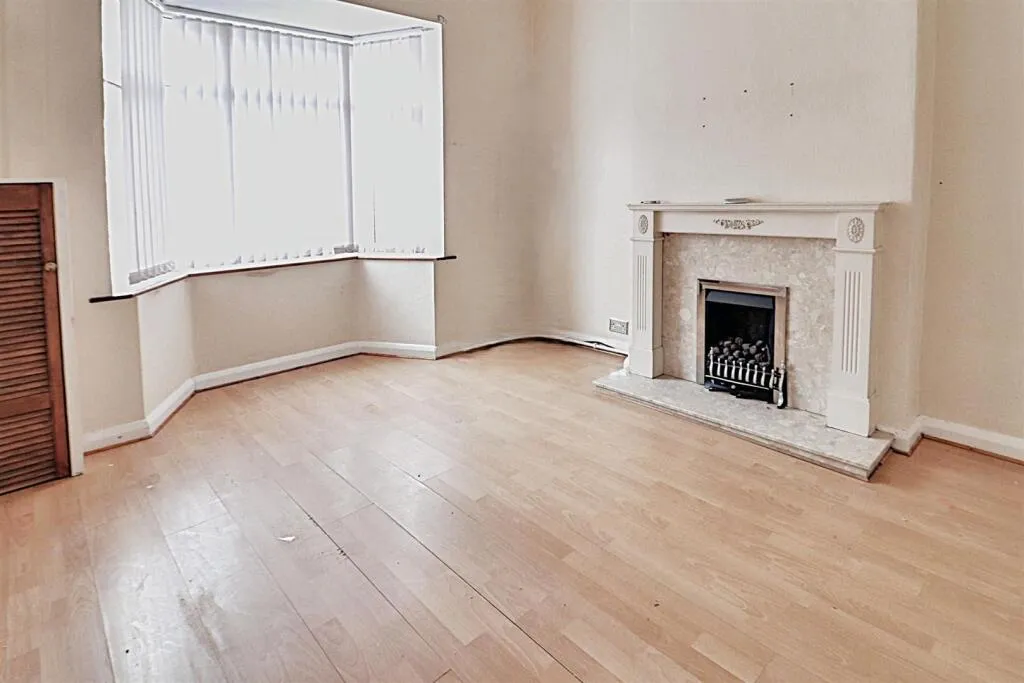 2 bed End of Terrace