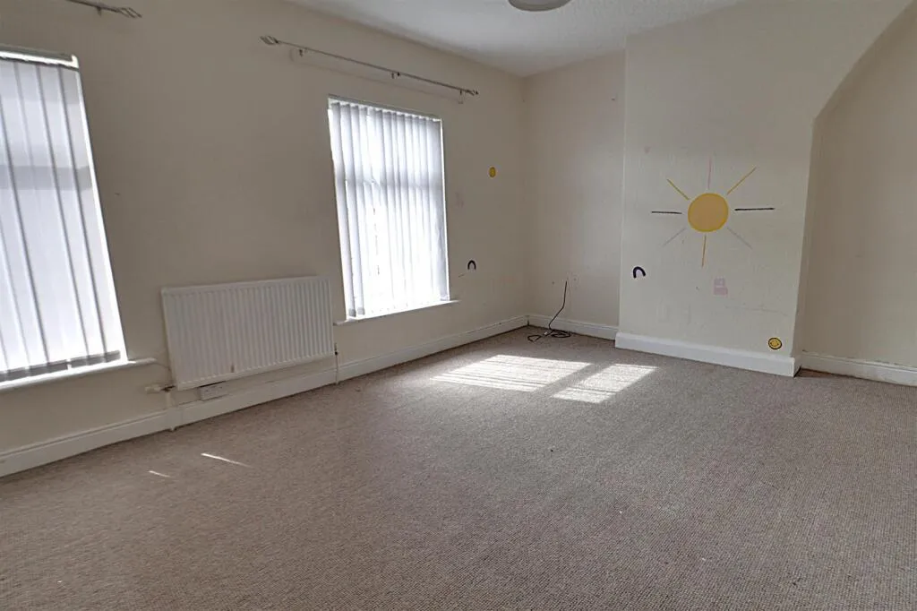 2 bed End of Terrace