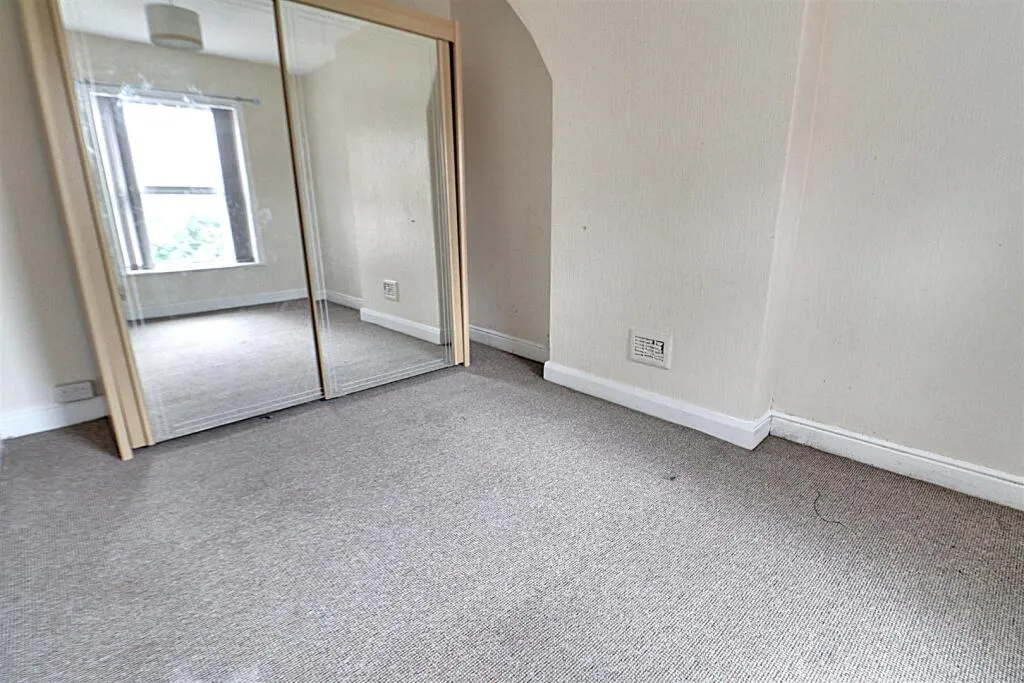 2 bed End of Terrace