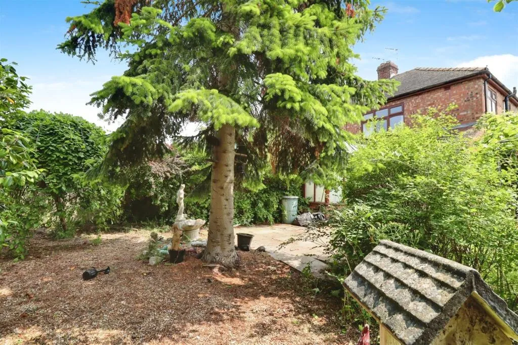3 bed Semi-Detached