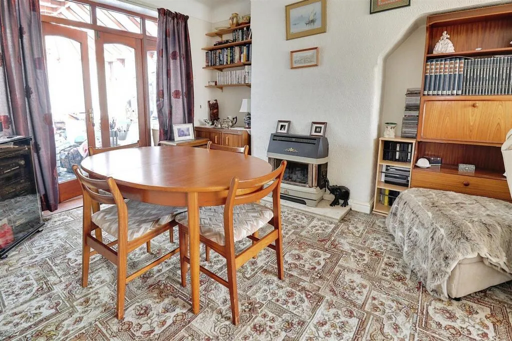 3 bed Semi-Detached