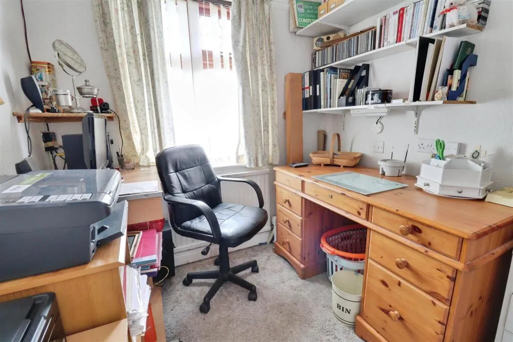 3 bed Semi-Detached
