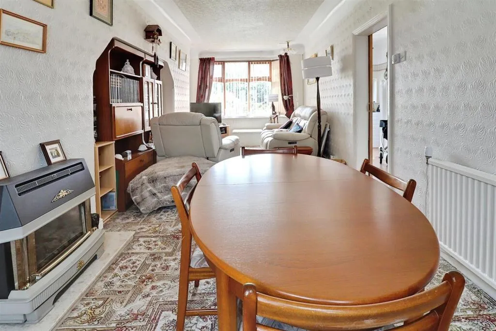 3 bed Semi-Detached