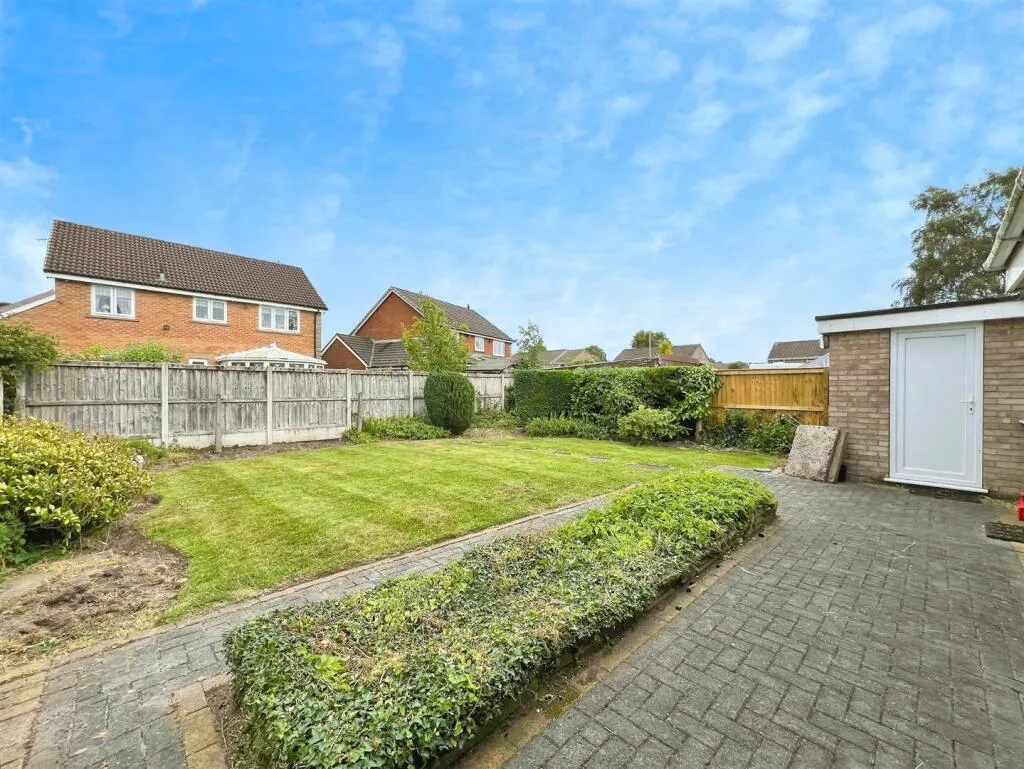 2 bed Semi-Detached Bungalow
