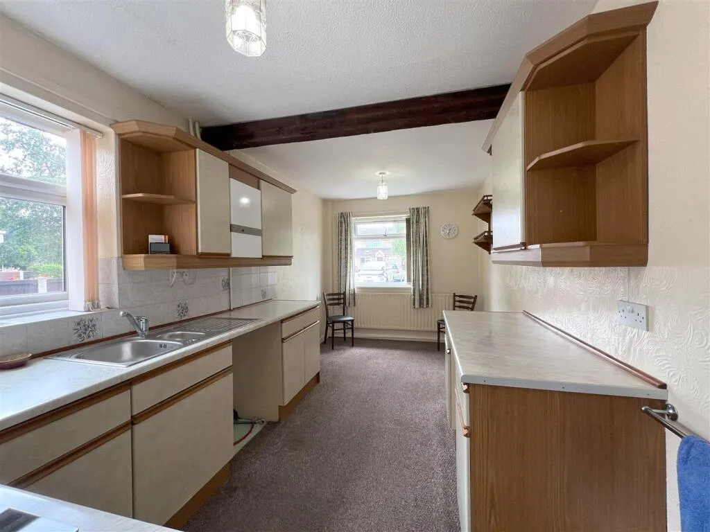 2 bed Semi-Detached Bungalow
