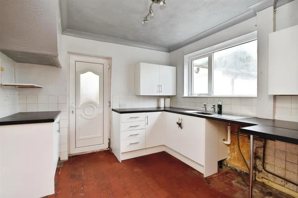 3 bed Semi-Detached