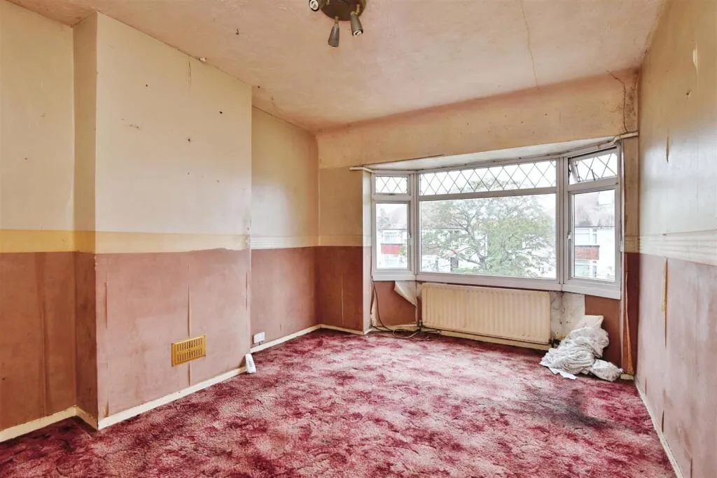 3 bed Semi-Detached