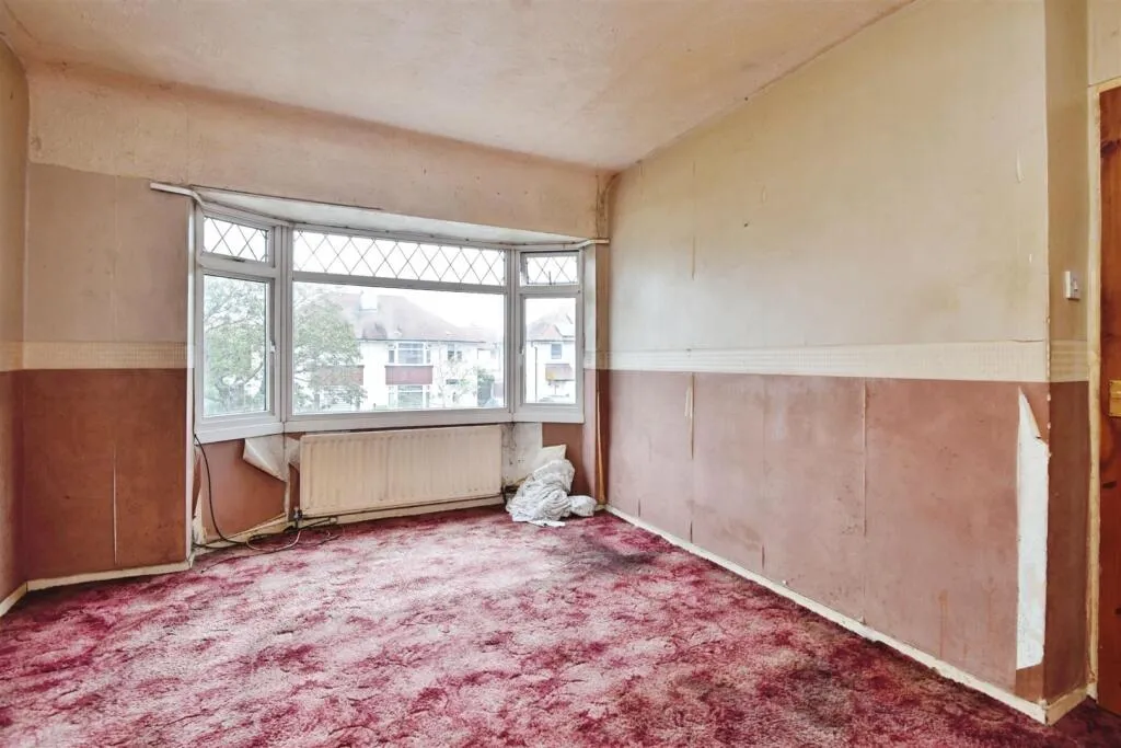 3 bed Semi-Detached