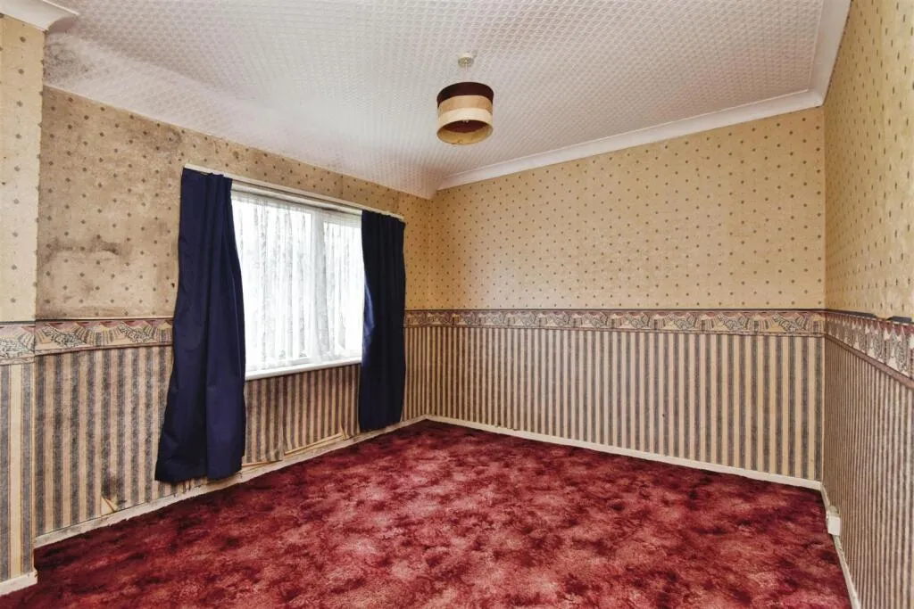 3 bed Semi-Detached
