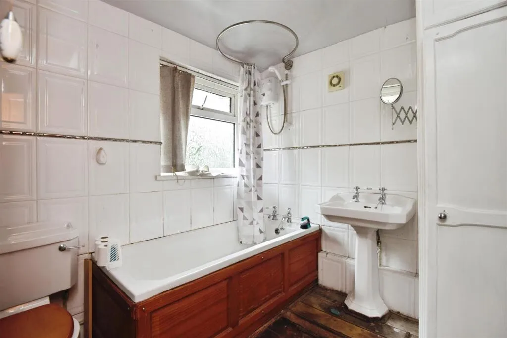 3 bed Semi-Detached